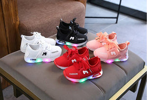 New Children's Flashing Lights Sneakers