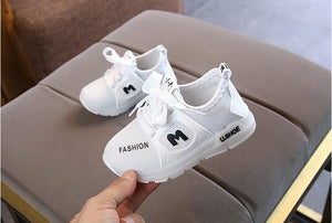 New Children's Flashing Lights Sneakers