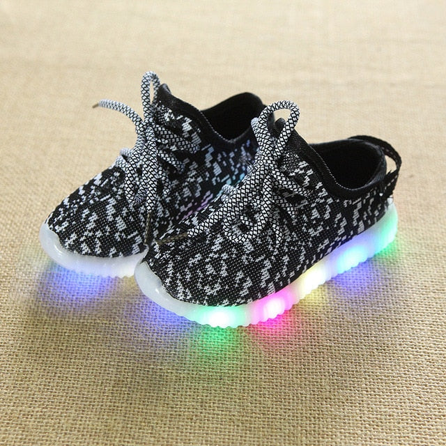 1-14 Years Old Luminous Sneakers Unisex